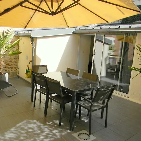 52 Grand Place * Arras